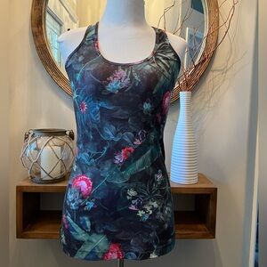 Lululemon Cool Racerback In Curious Jungle Multi / Black Size 4